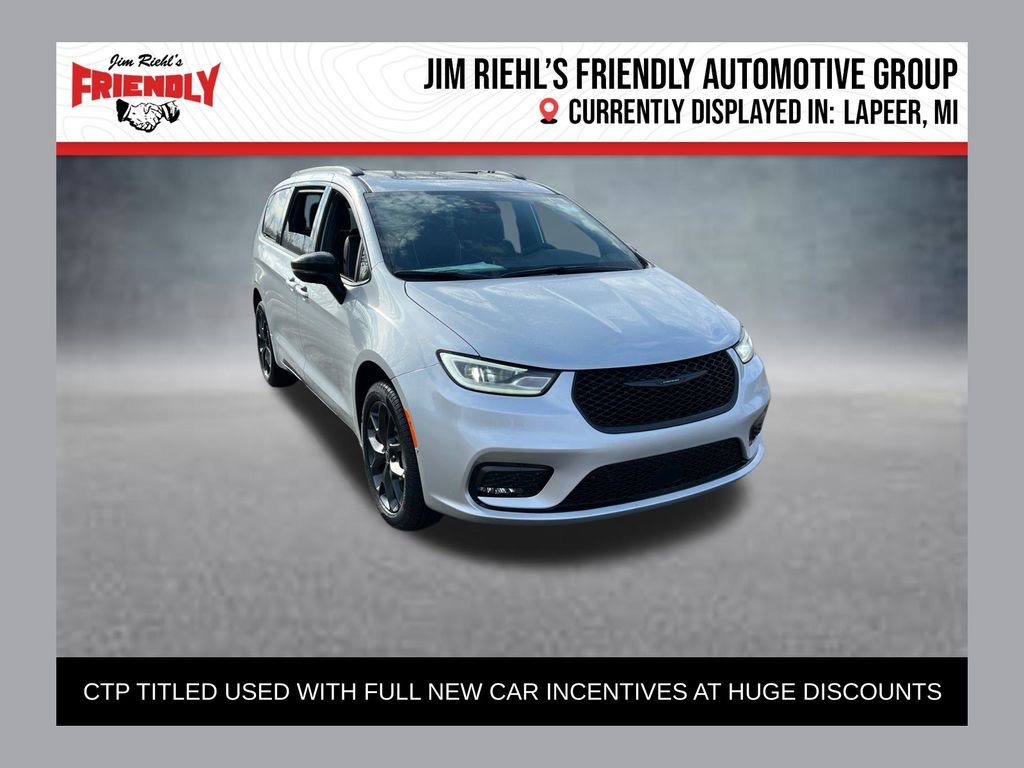 2026 Chrysler Pacifica Limited AWD's photo