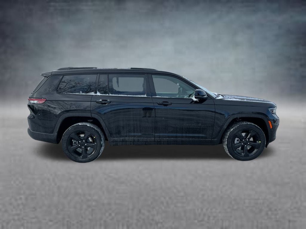 New 2025 Jeep Grand Cherokee L Laredo Sport Utility