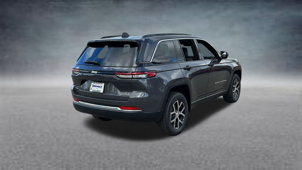 2025 Jeep Grand Cherokee Limited Sport photo 2