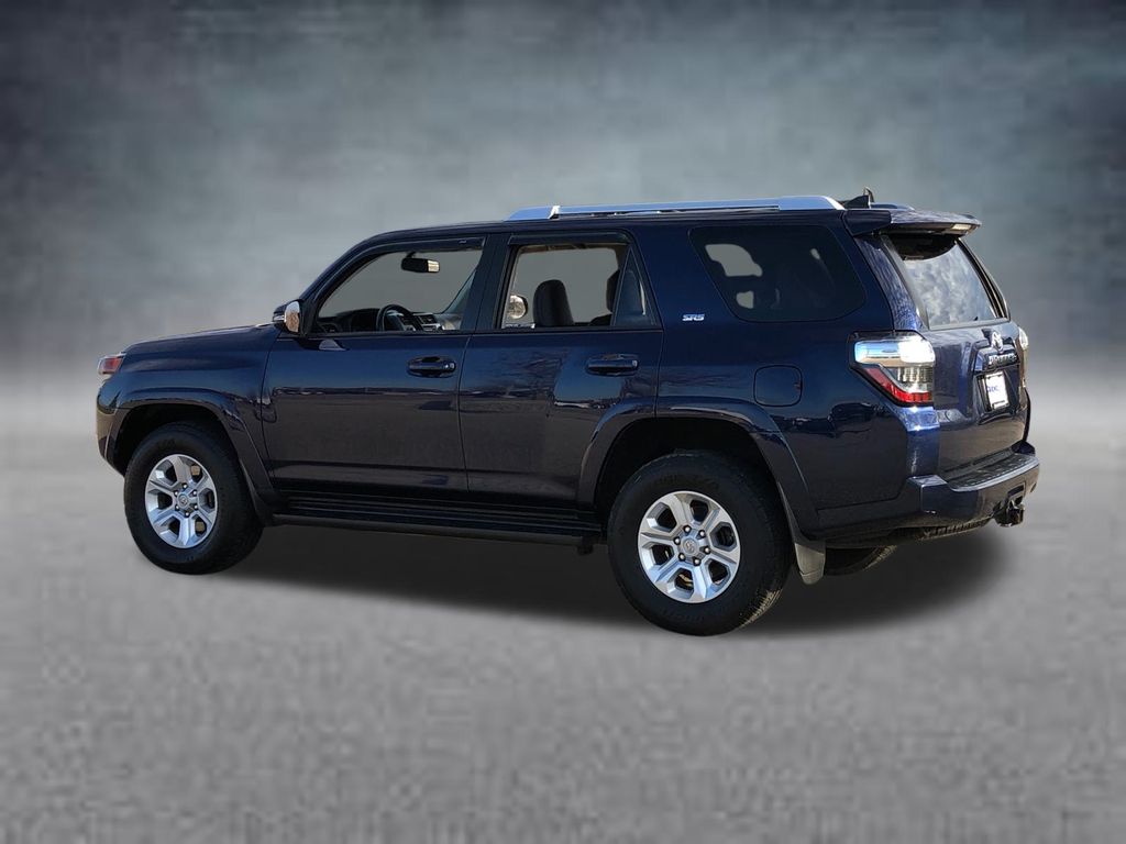 2017 Toyota 4Runner SR5 Premium 4WD photo 4