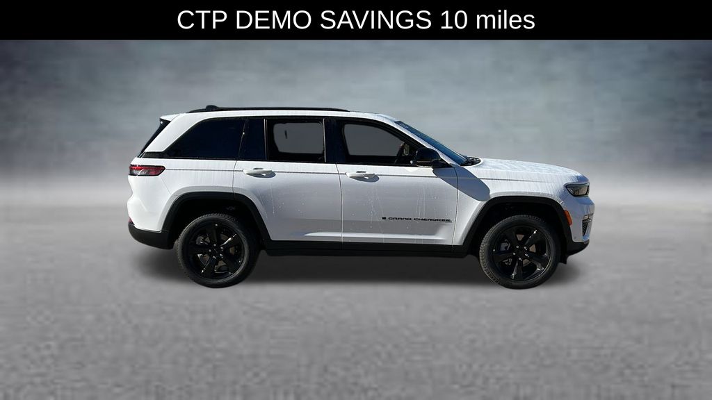 2025 Jeep Grand Cherokee Limited Sport photo 2