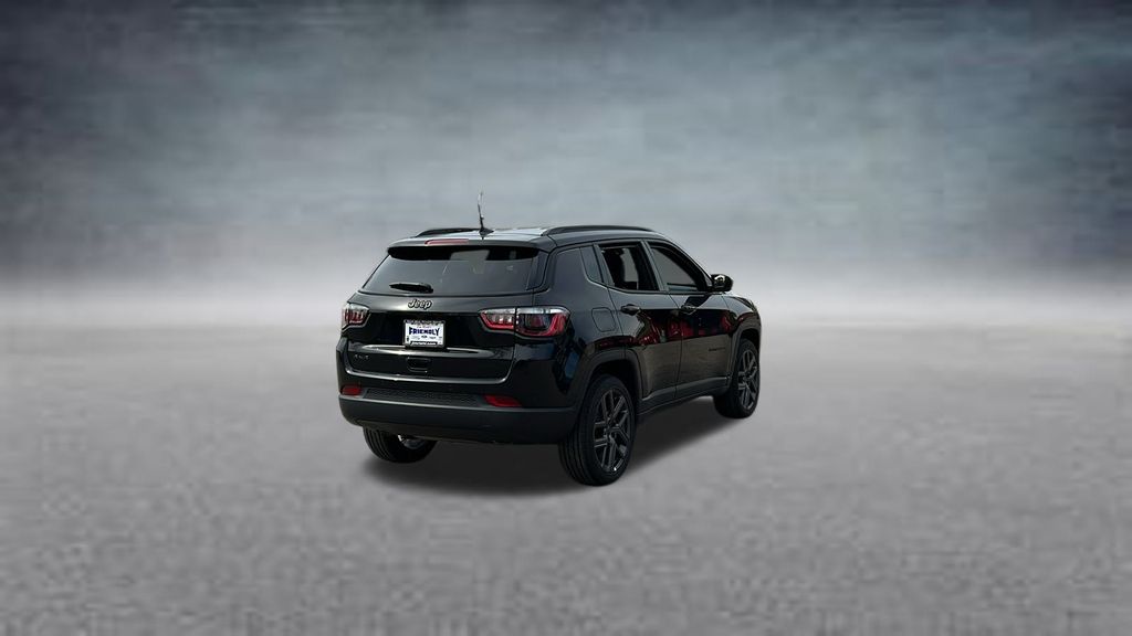 2026 Jeep Compass Limited photo 3