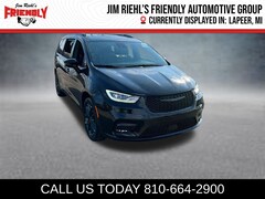 2026 Chrysler Pacifica Select Passenger Van
