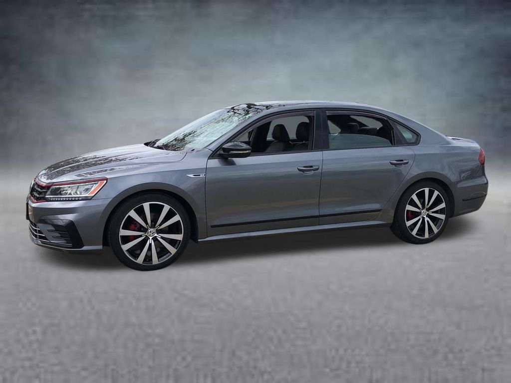 Used 2018 Volkswagen Passat GT with VIN 1VWJM7A32JC031452 for sale in Lapeer, MI