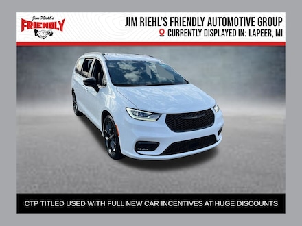 2026 Chrysler Pacifica Select Passenger Van