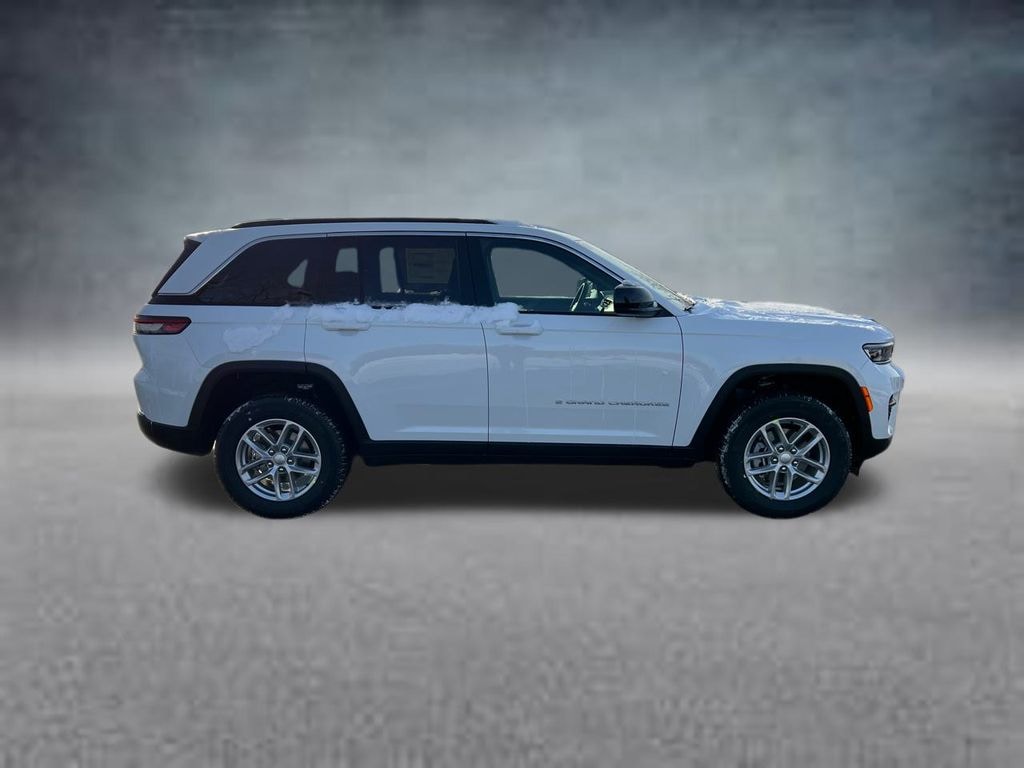 New 2025 Jeep Grand Cherokee Laredo Sport Utility