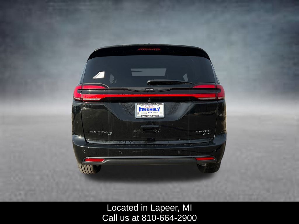 2026 Chrysler Pacifica Limited - Photo 14