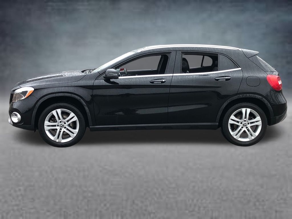 2018 Mercedes Benz GLA 250 4MATIC photo 3
