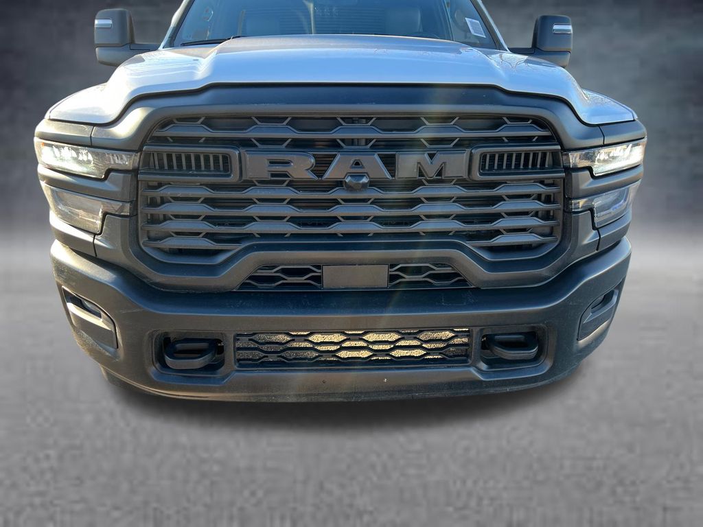 2026 RAM 3500 Chassis Tradesman - Photo 11