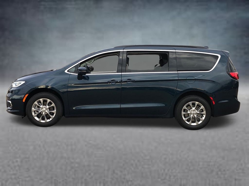 Certified 2022 Chrysler Pacifica Touring L Touring L AWD