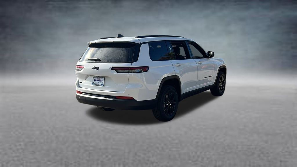 2025 Jeep Grand Cherokee Altitude X photo 2