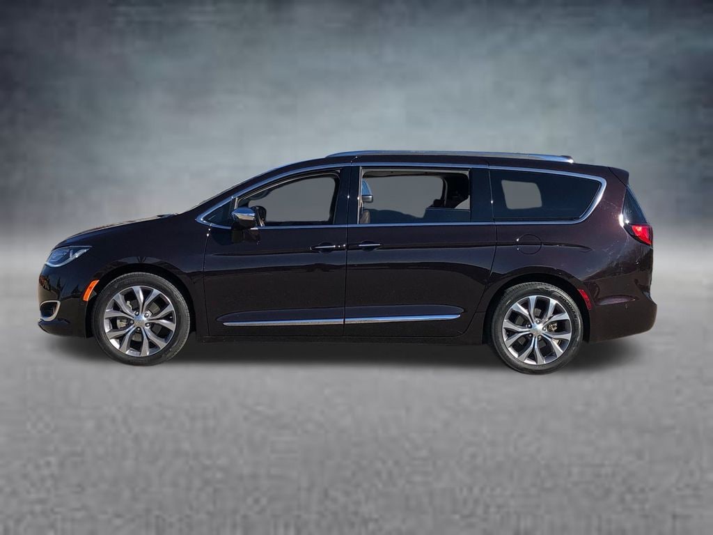 Used 2019 Chrysler Pacifica Limited Limited FWD