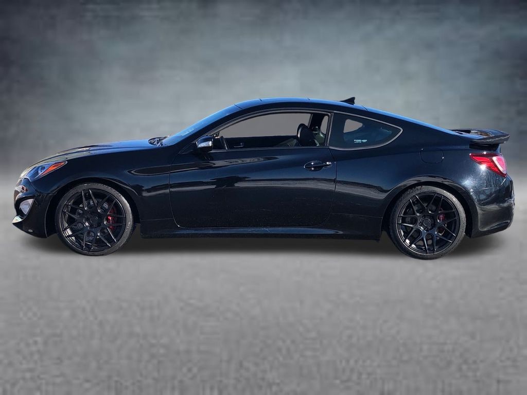 Used 2013 Hyundai Genesis Coupe 3.8 Track V6 3.8L Man Track