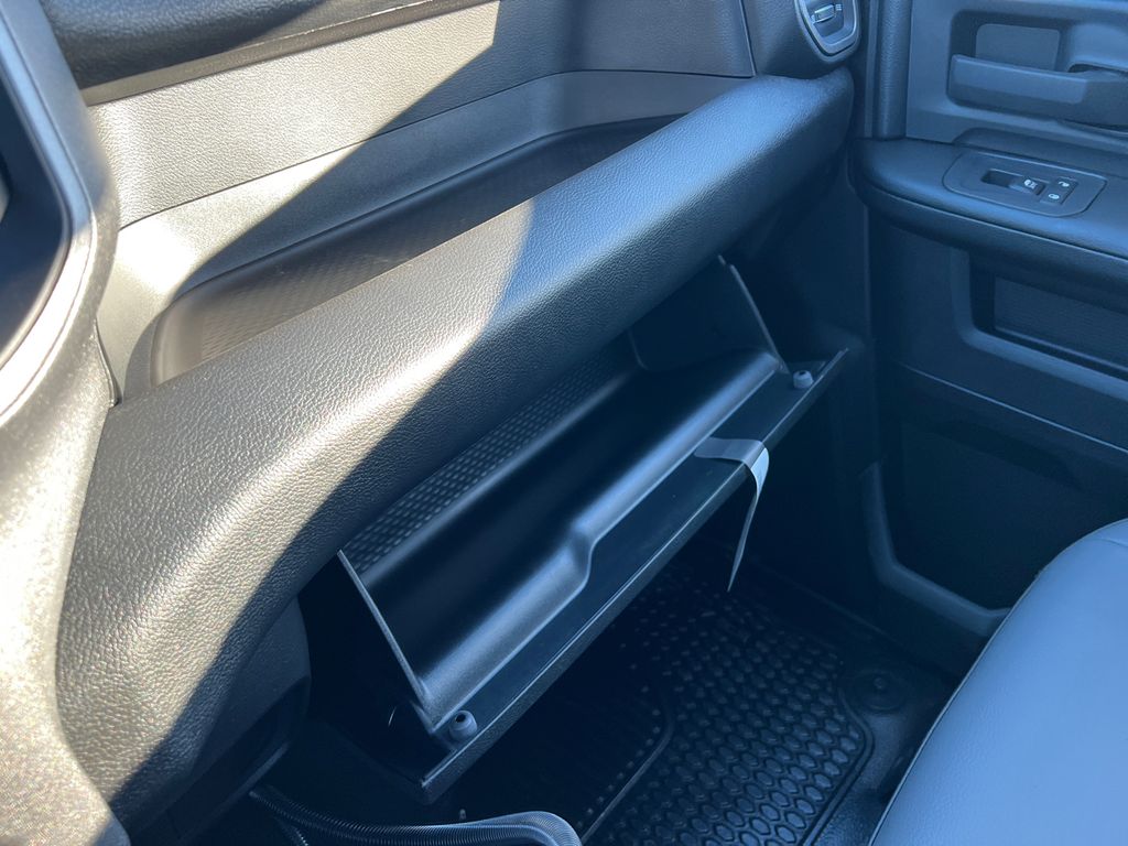 2026 RAM 3500 Chassis Tradesman - Photo 22