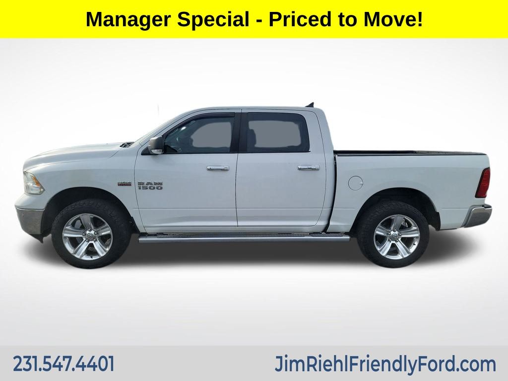 2014 Ram 1500 SLT photo 3