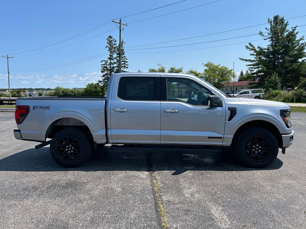 2026 Ford F-150 XLT - Photo 6