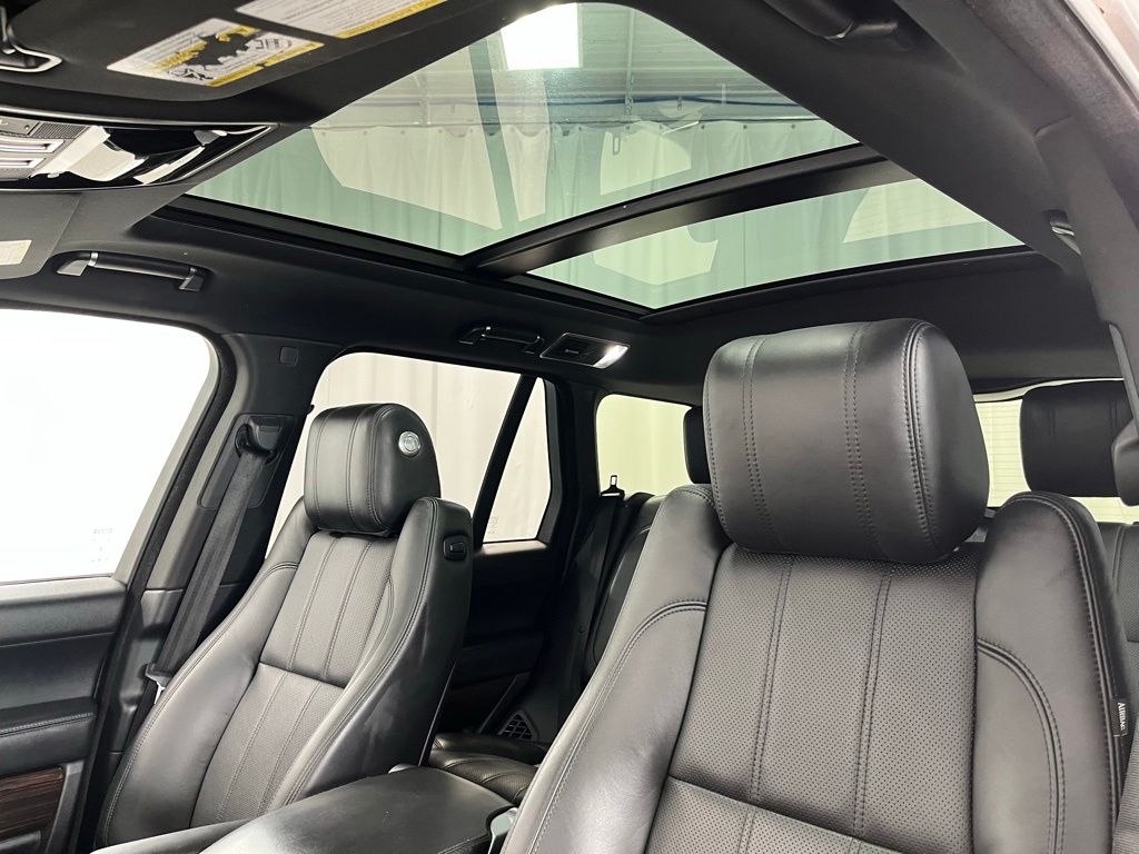 2016 Land Rover Range Rover Supercharged - Photo 22
