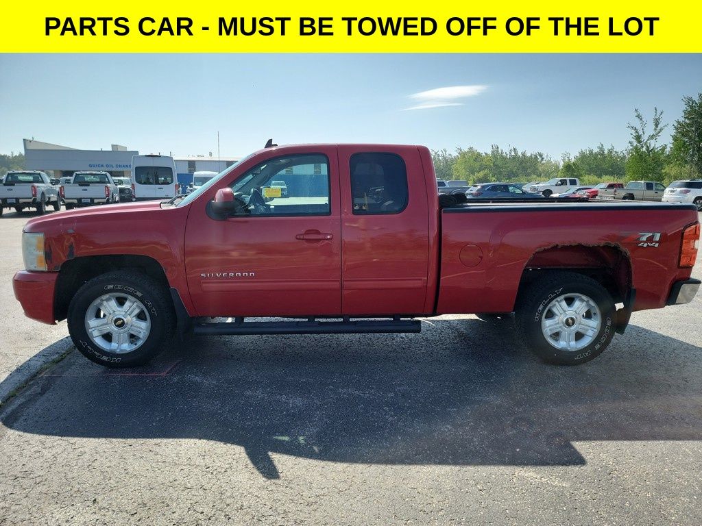 Used 2011 Chevrolet Silverado 1500 LT with VIN 1GCRKSE39BZ128302 for sale in Charlevoix, MI