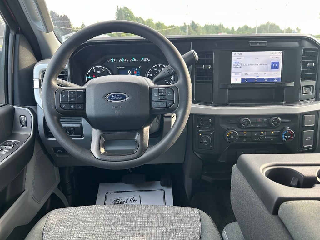 2026 Ford F-250 Super Duty XLT - Photo 13