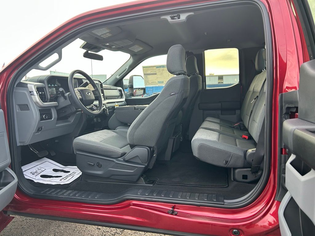 2026 Ford F-250 Super Duty XLT - Photo 24