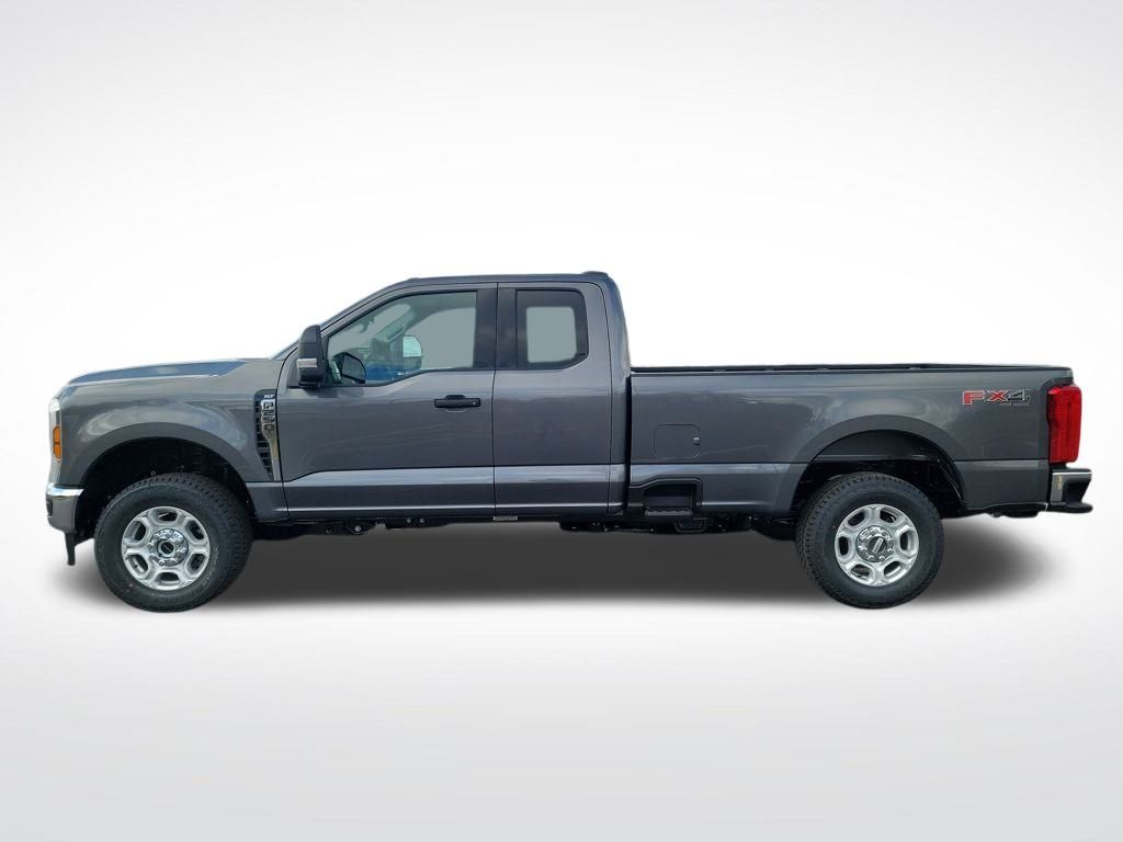 2026 Ford F-250 photo 3