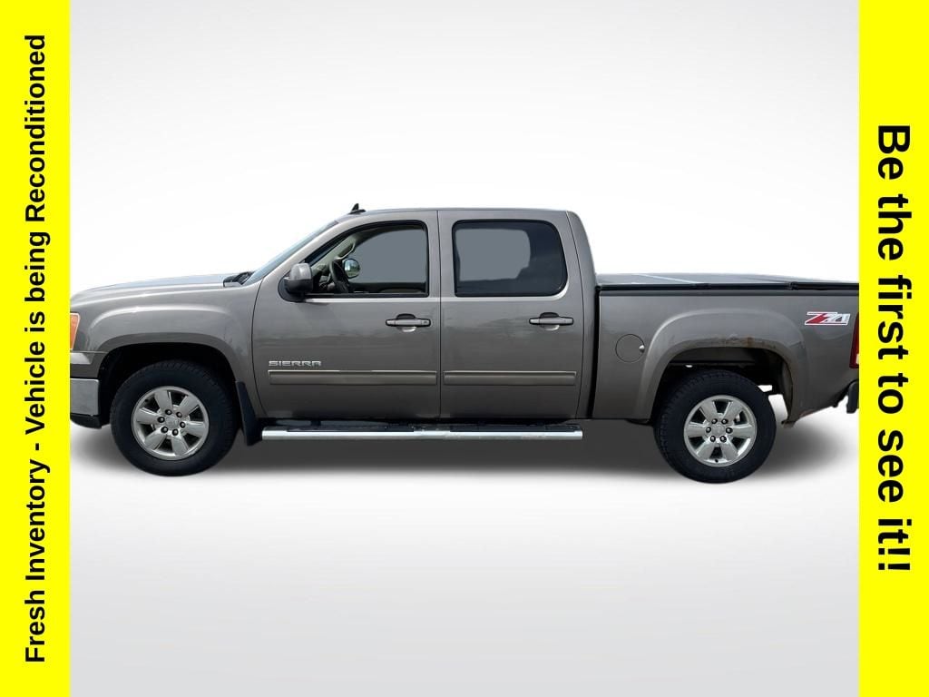 Used 2013 GMC Sierra 1500 SLT with VIN 3GTP2WE7XDG236710 for sale in Charlevoix, MI