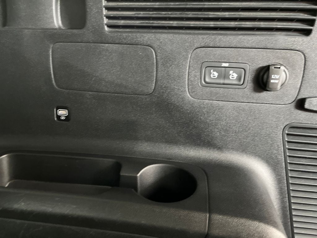 2021 Kia Sorento EX - Photo 38