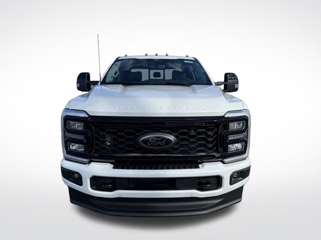 New 2026 Ford F-250SD Lariat Truck Crew Cab