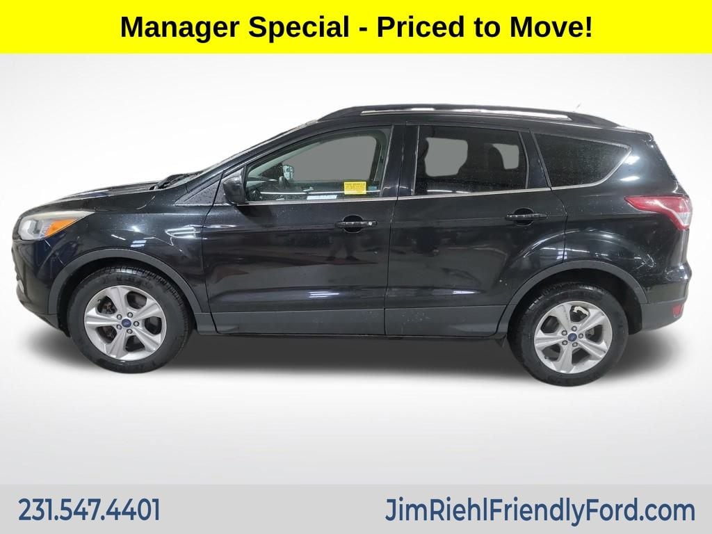 Used 2014 Ford Escape SE with VIN 1FMCU9G99EUD47364 for sale in Charlevoix, MI