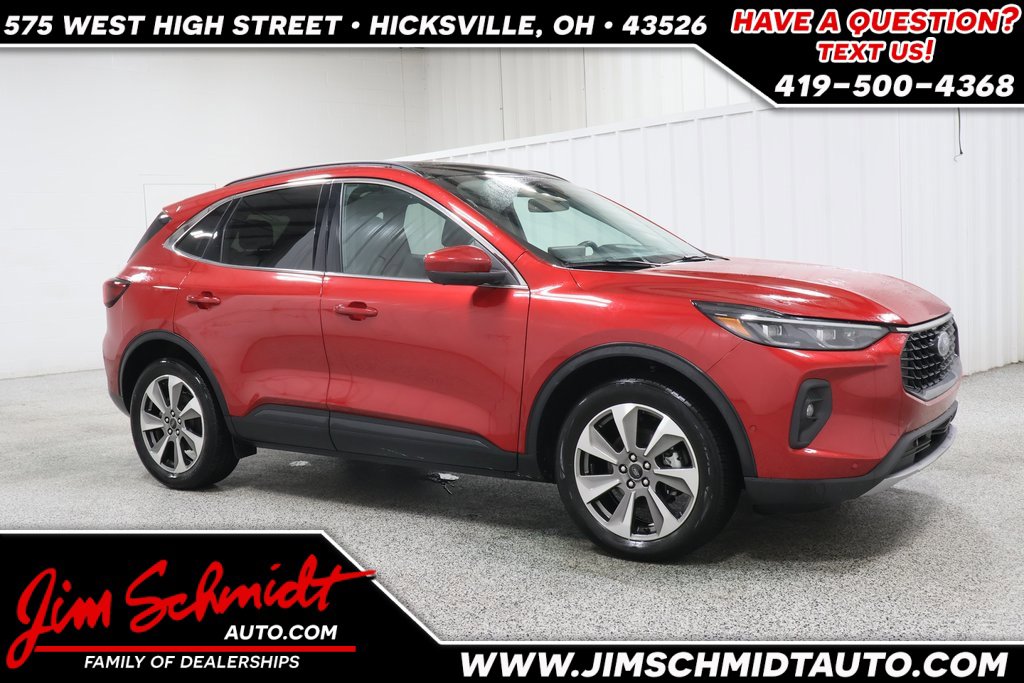 2024 Ford Escape Platinum's photo