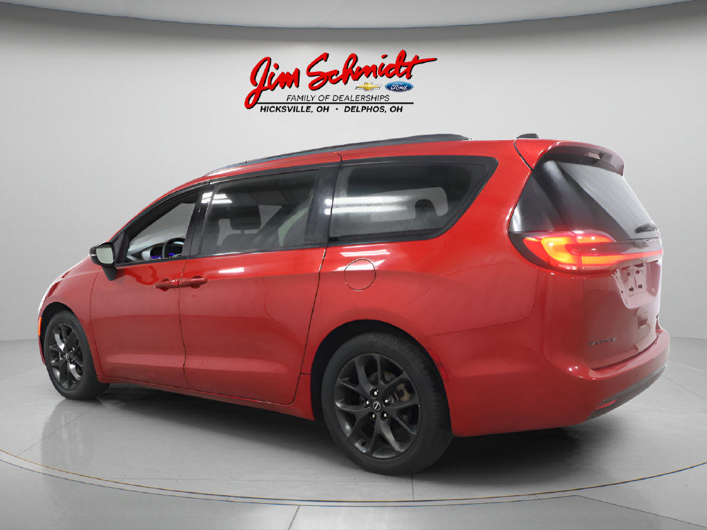 Used 2026 Chrysler Pacifica Limited Van Passenger Van