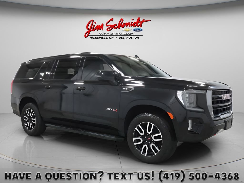 2024 GMC Yukon AT4 4X4's photo
