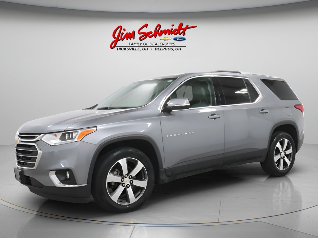 Used 2018 Chevrolet Traverse 3LT with VIN 1GNERHKW5JJ172037 for sale in Hicksville, OH
