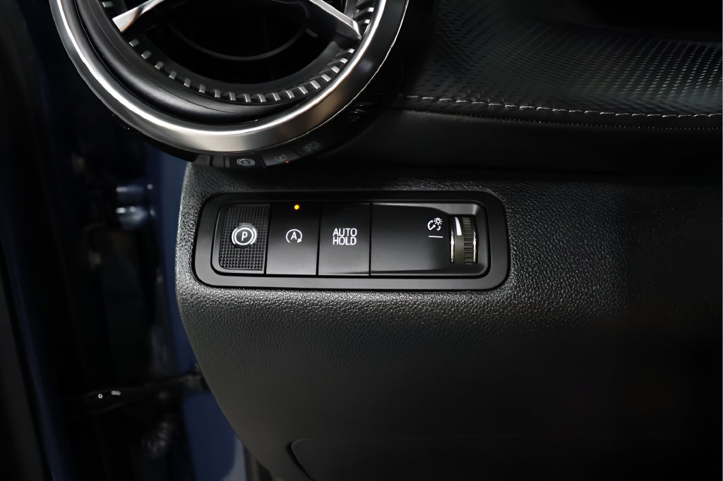 2027 Chevrolet Equinox LT - Photo 18