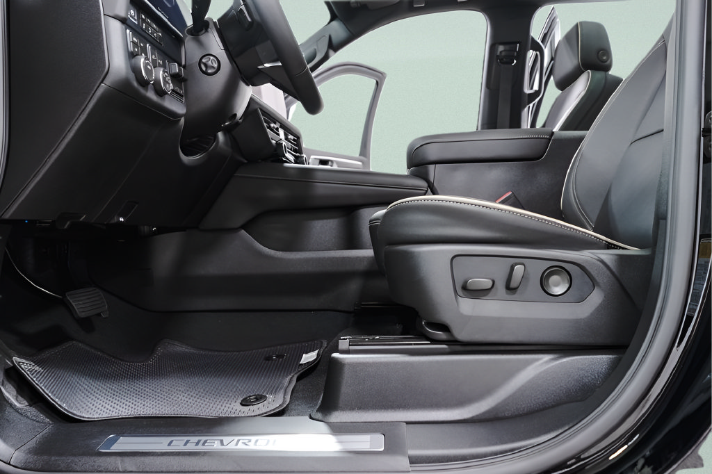 2026 Chevrolet Tahoe Premier - Photo 24