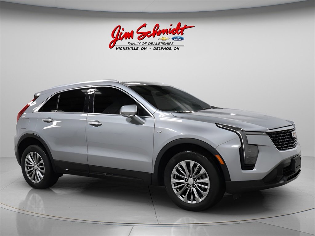 2024 Cadillac XT4 Luxury's photo