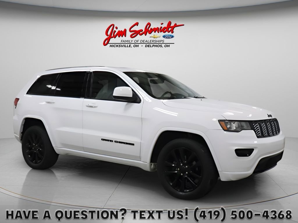 2017 Jeep Grand Cherokee Altitude 4WD's photo