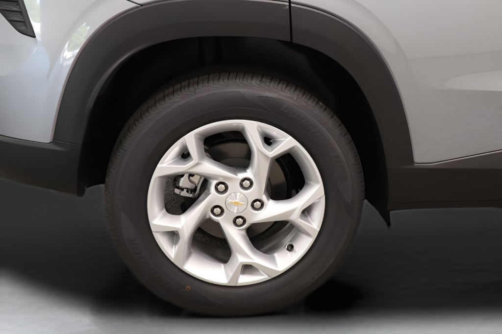 2026 Chevrolet Trax LS - Photo 30