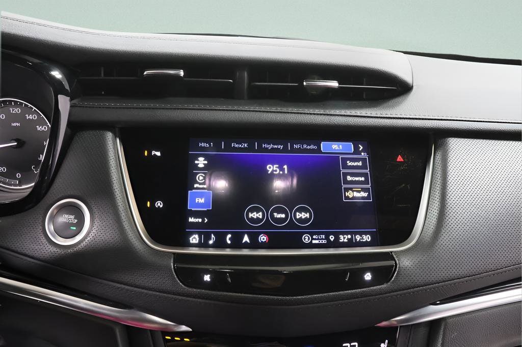 2025 Cadillac XT5 Premium Luxury - Photo 12