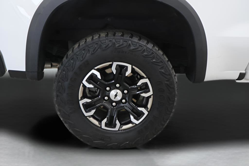 2024 Chevrolet Silverado 1500 ZR2 - Photo 31