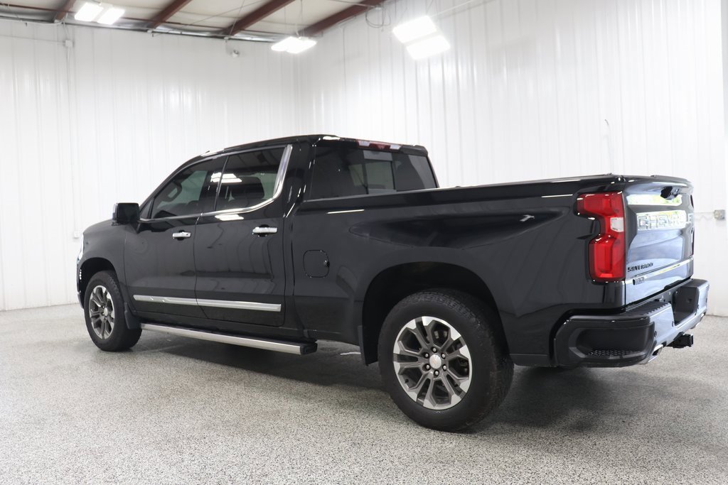 2023 Chevrolet Silverado 1500 High Country photo 3