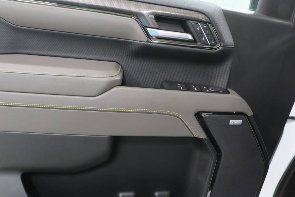 2024 Chevrolet Silverado 1500 ZR2 - Photo 21