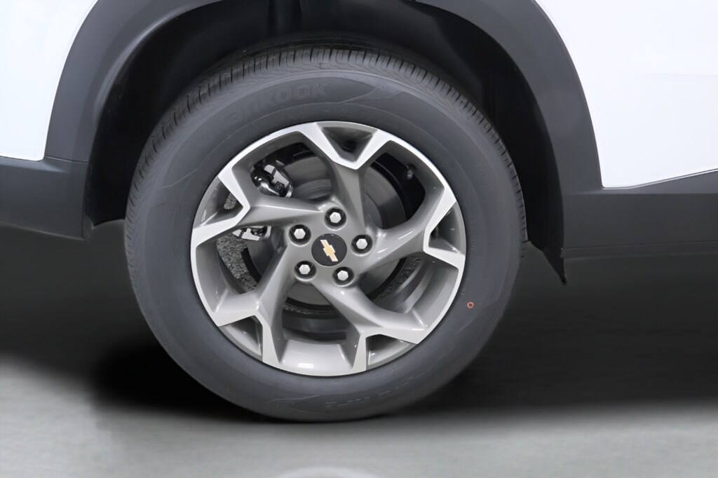 2026 Chevrolet Trax LT - Photo 31
