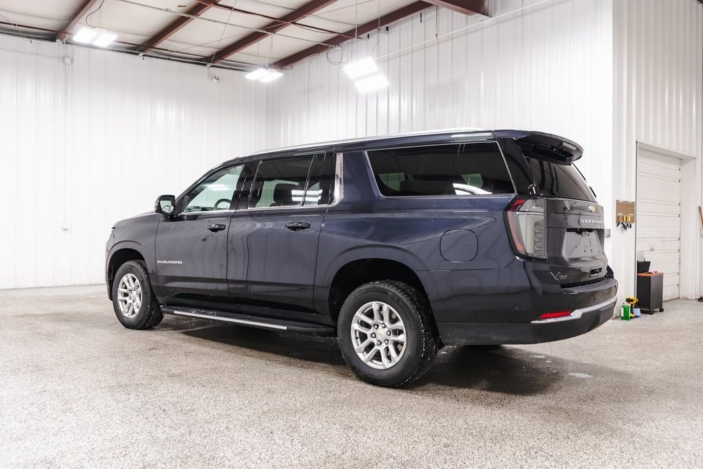 Used 2025 Chevrolet Suburban LT SUV