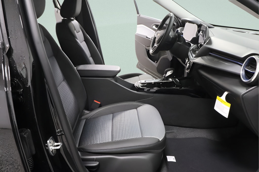 2026 Chevrolet Trax LT - Photo 28