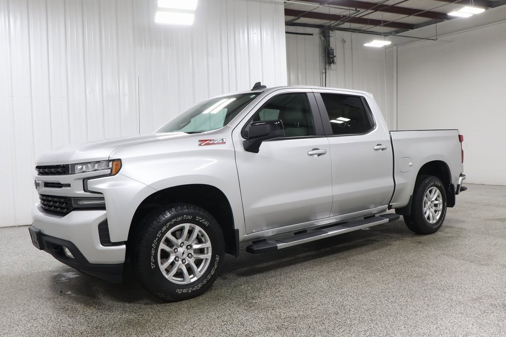 Used 2019 Chevrolet Silverado 1500 RST with VIN 3GCUYEED7KG158496 for sale in Hicksville, OH