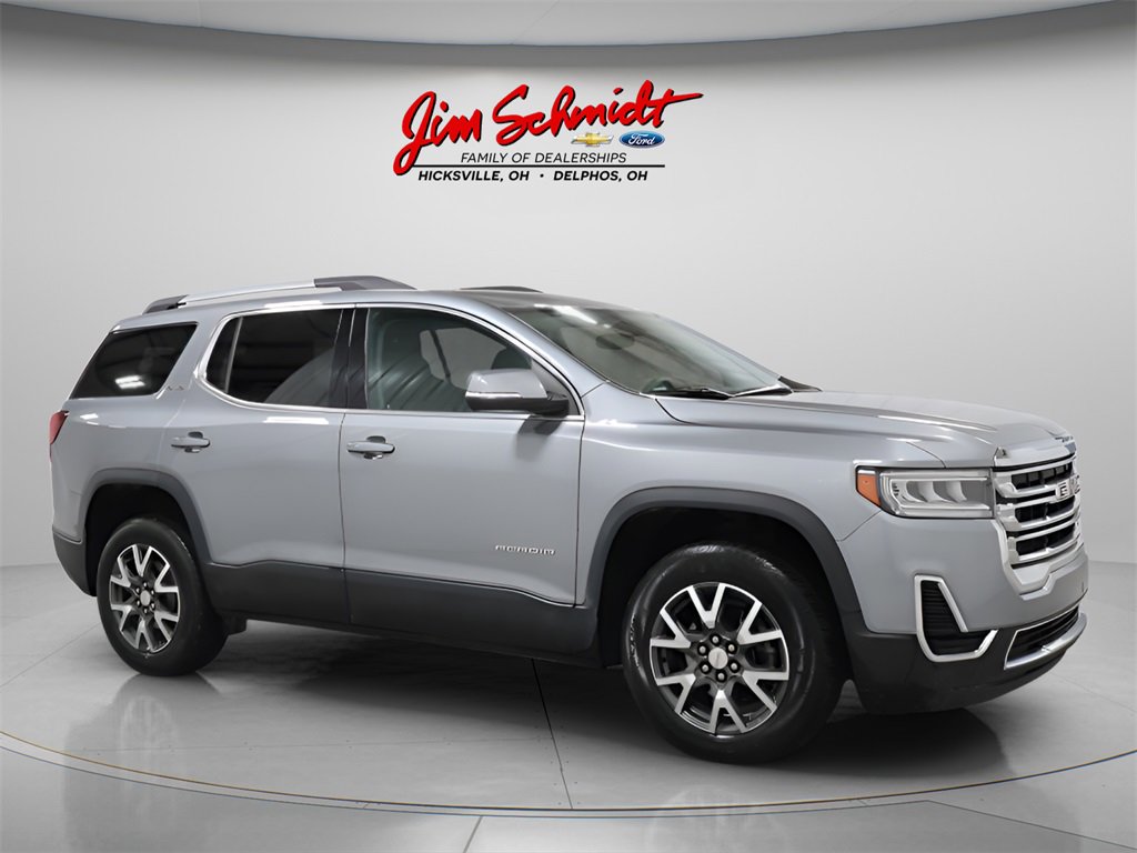 2023 GMC Acadia SLE's photo