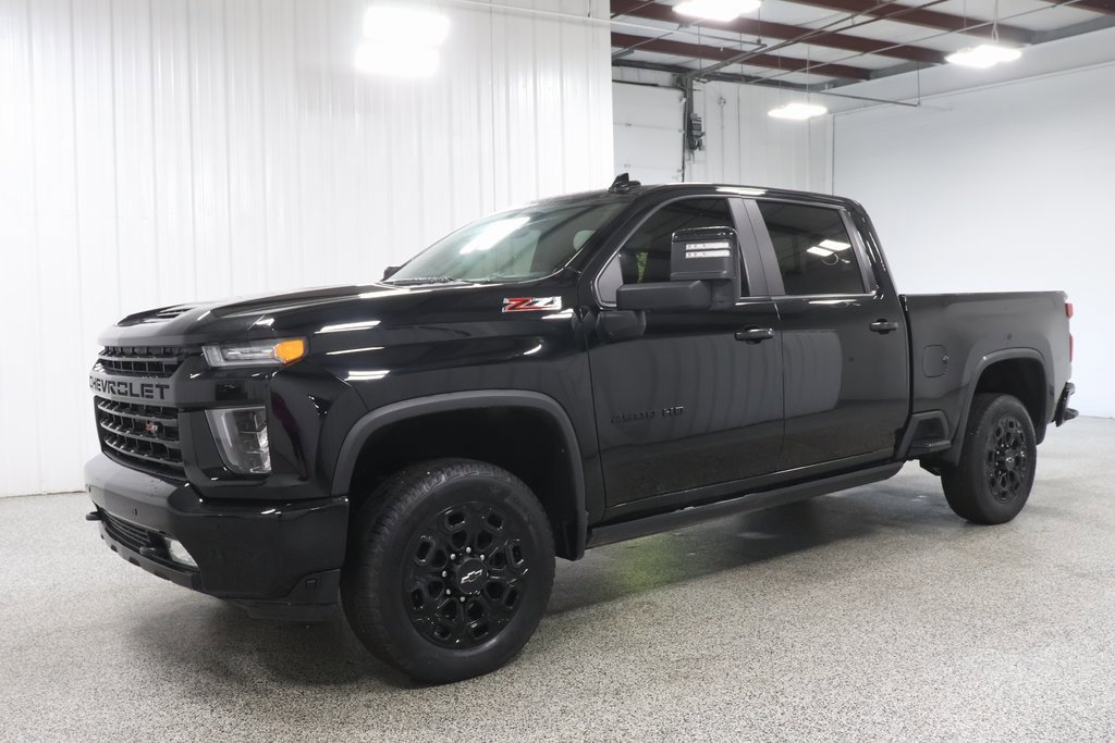 2022 Chevrolet Silverado 2500HD LTZ photo 2