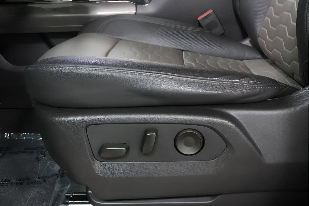 2024 Chevrolet Silverado 1500 ZR2 - Photo 19