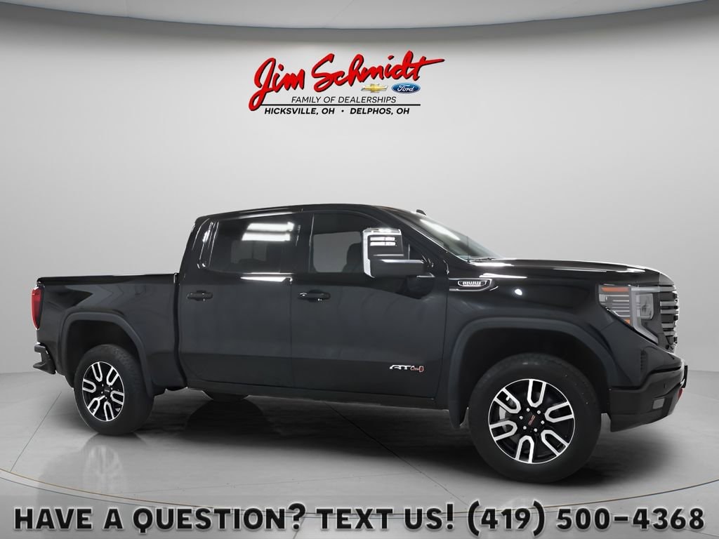 2023 GMC Sierra AT4 4WD Crew Cab Short Box's photo